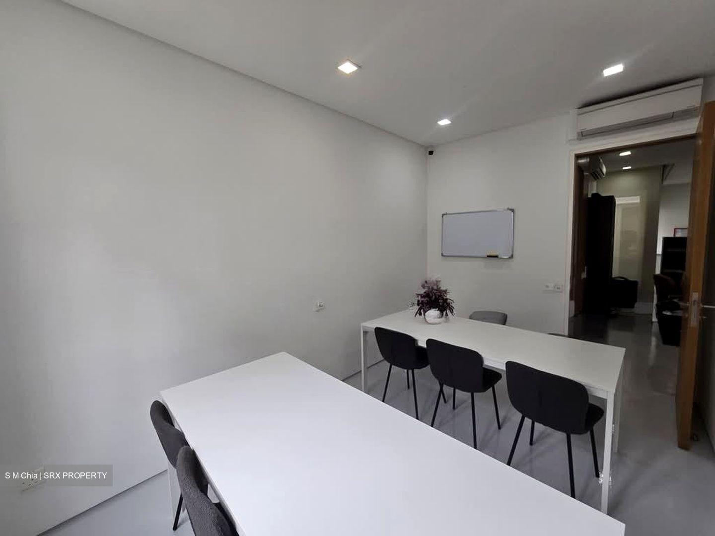 Mohamed Sultan Road (D9), Office #544513891